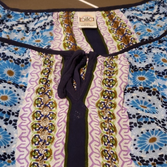 Blue Top - Picture 2 of 3